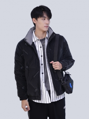 短款立領(lǐng)羽絨