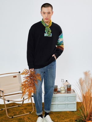 長(zhǎng)袖圓領(lǐng)衛(wèi)衣