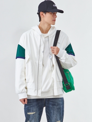 短款棒球領(lǐng)夾克